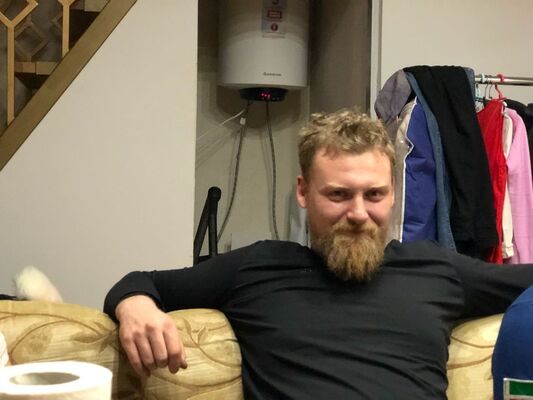 ,   Anton, 40 ,   