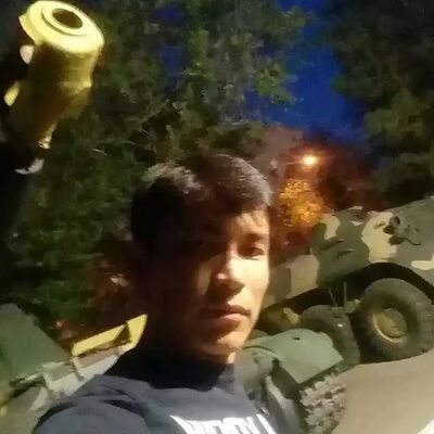  ,   Salim, 33 ,   ,   