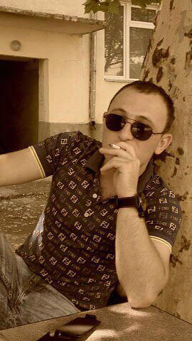  -,   Beso, 51 ,   ,   , c 