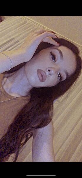  ,   ANASTASIA, 22 ,   
