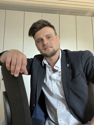  Garching bei Munchen,   Anton, 34 ,   ,   , 