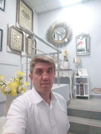  ,   Ivan, 48 ,   c 