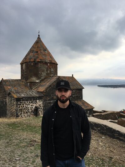  ,   Grisha, 25 ,   ,   