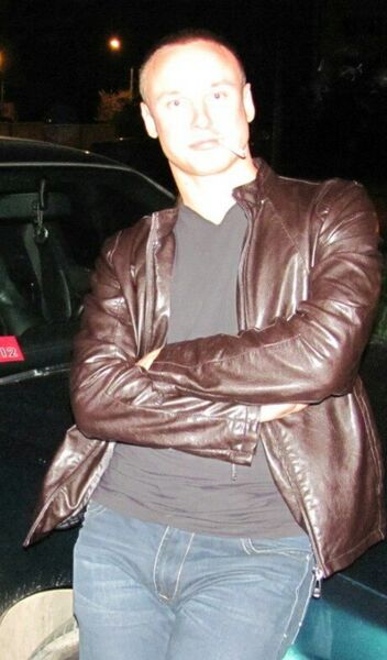  ,   Alex, 40 ,  