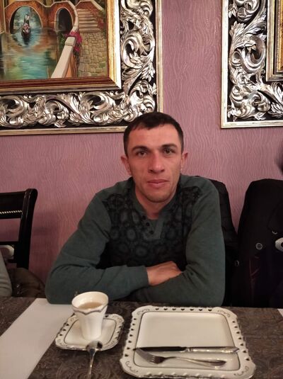  ,   Artur, 33 ,   ,   , c 