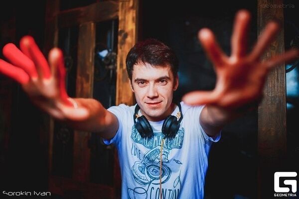  ,   DMITRIY, 41 ,   ,   , c 