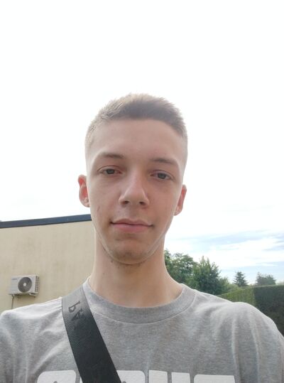  ,   Marik, 18 ,   ,   