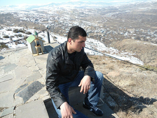  ,   Davit, 37 ,     , c 