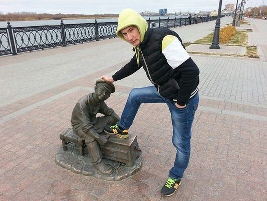  ,   Sergei, 30 ,   ,   , c 