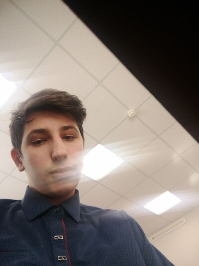  ,   Artur, 22 ,   ,   