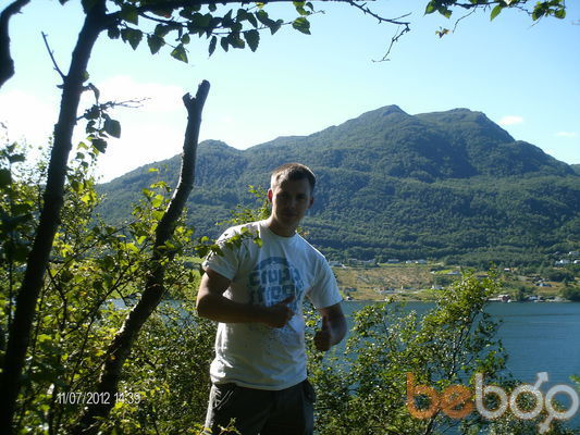  ,   Tomas, 40 ,   ,   , c 