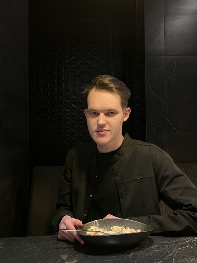  ,   Artem, 23 ,  
