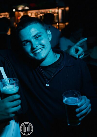  ,   Danil, 20 ,   ,   , c , 