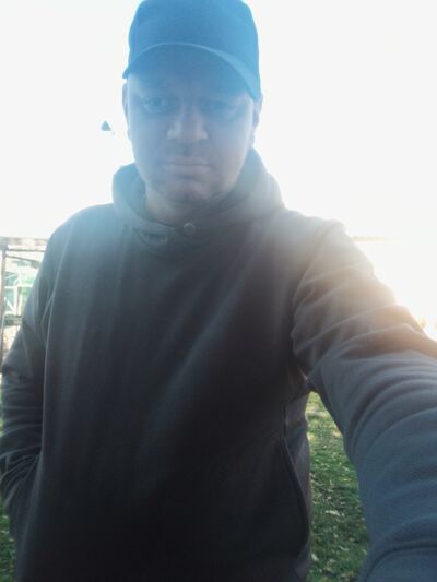  ,   Michael, 37 ,   c , 