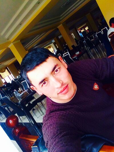  ,   Jon, 37 ,   