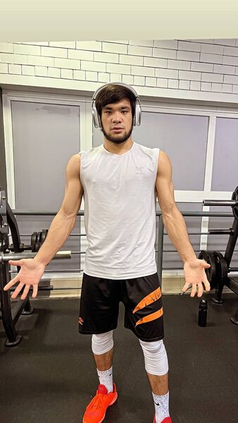  ,   Sirojiddin, 21 ,   ,   