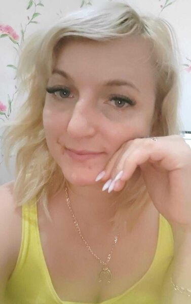  ,   Roxie, 35 ,   ,   , c , 