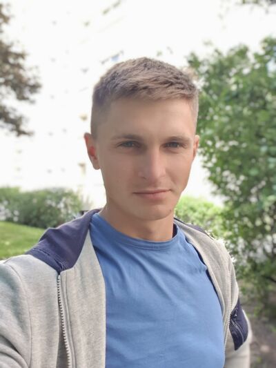  ,   Vasya, 32 ,   