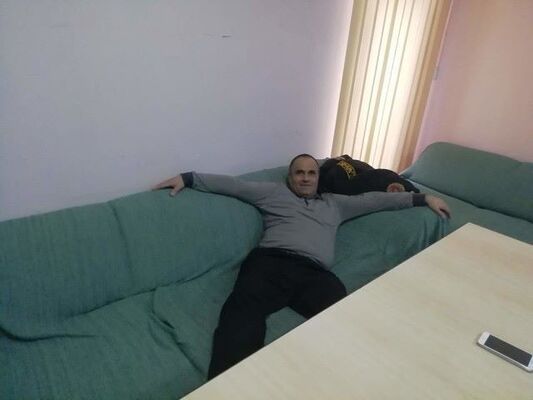  ,   Armen, 55 ,   ,   , c 