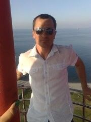  ,   Vaniko, 41 ,  