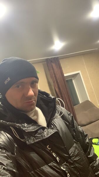  ,   Victor, 39 ,   ,   , c 