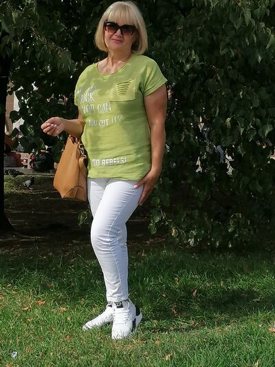  ,   Marina, 61 ,   c 