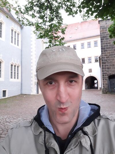  Frankfurt am Main,   Sergej, 49 ,   ,   , c 