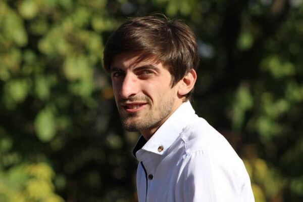  ,   Levani, 33 ,   ,   