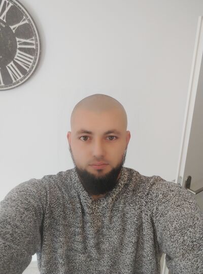  ,   Vova, 25 ,   ,   