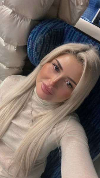  ,   Kris, 42 ,   ,   , c 