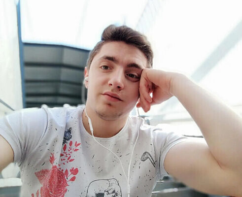  ,   B O B U R, 25 ,   ,   , c 