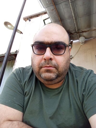  ,   Ruben, 40 ,   ,   
