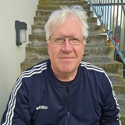  ,   Veikko, 60 ,   ,   