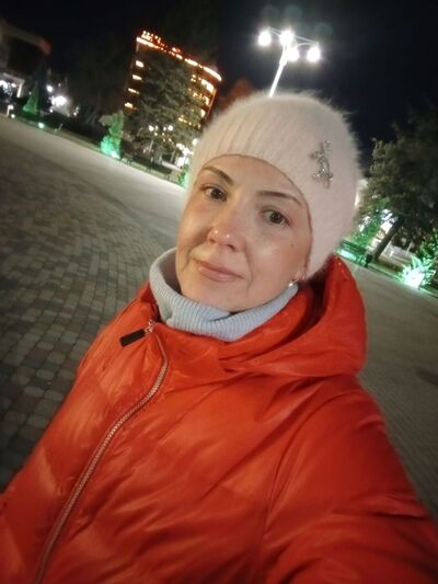  ,   Elena, 43 ,   ,   