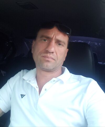  Holon,   Sergei, 42 ,     , c 