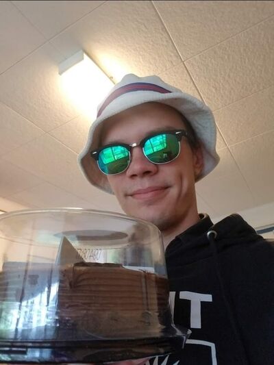  ,   Nik, 28 ,   ,   