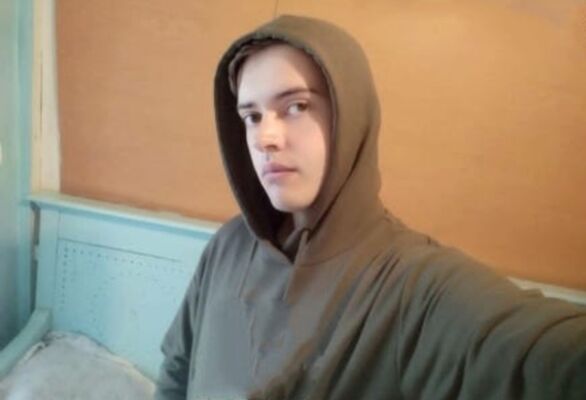  ,   Alex, 28 ,   ,   , c , 