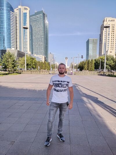  ,   Viktor, 36 ,   ,   