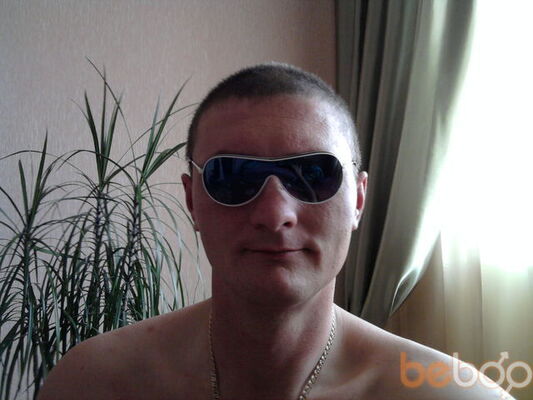  ,   Albert, 46 ,  