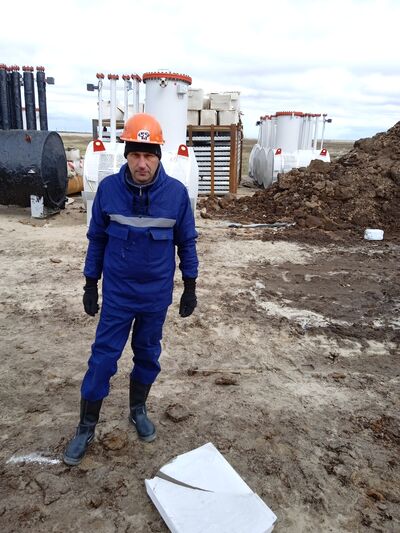  ,   Anton, 41 ,   ,   , c , 