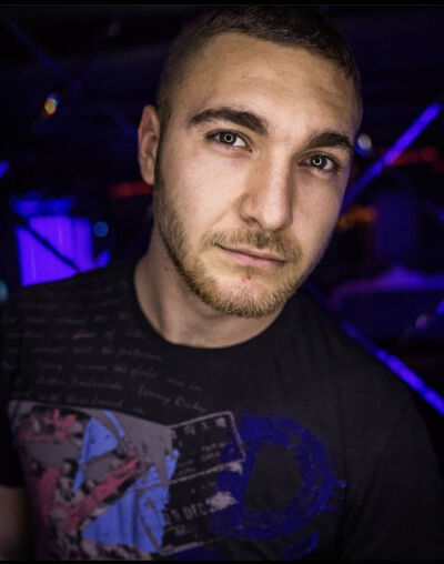  ,   , 28 ,   ,   