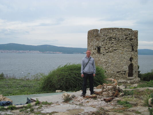 ,   Volodimir, 46 ,   , 