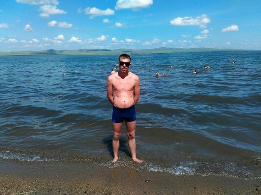  ,   Anton, 39 ,   ,   
