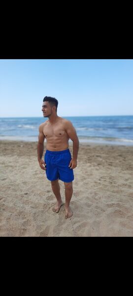  ,   Elyar, 25 ,   
