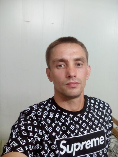  ,   Anatolii, 41 ,   ,   , c 