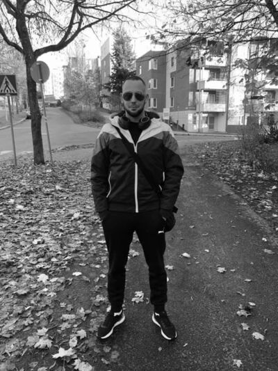  ,   Sergei, 37 ,   ,   