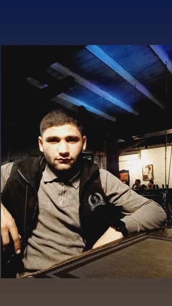  ,   Davo, 33 ,     