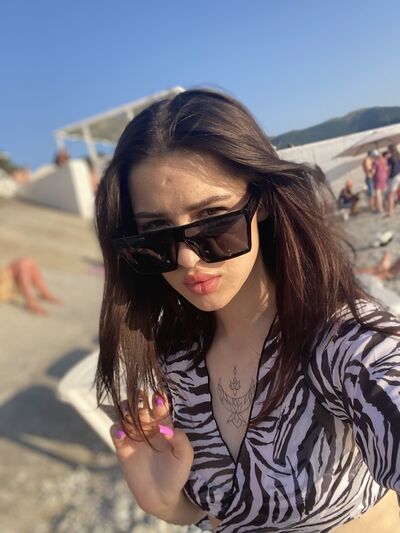  ,   Lissa, 21 ,   ,   