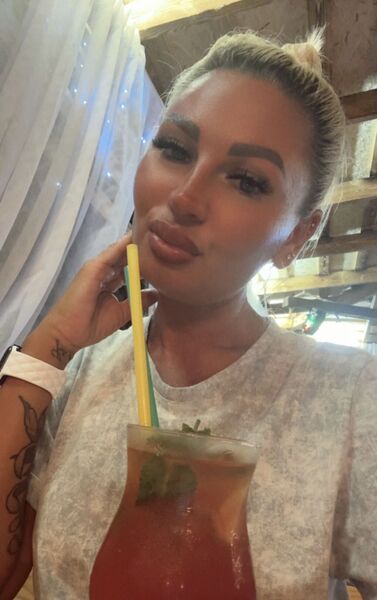  --,   Elena, 39 ,   ,   