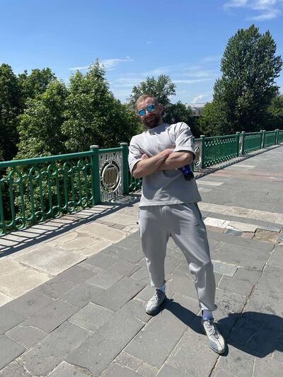  ,   Max, 33 ,   ,   
